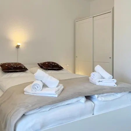 Ferienwohnung Mitten In Mit Balkon Strandlaufer 2 Apartment *