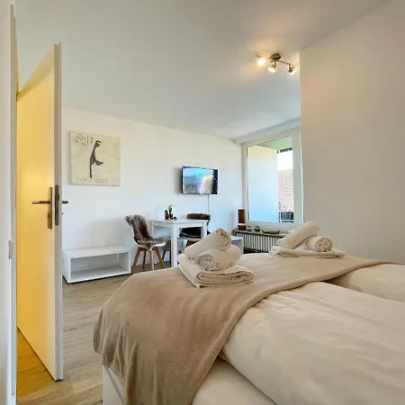 Apartment Ferienwohnung Mitten In Mit Balkon Strandlaufer 2