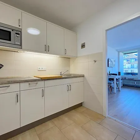 Ferienwohnung Mitten In Mit Balkon Strandlaufer 2 * Westerland